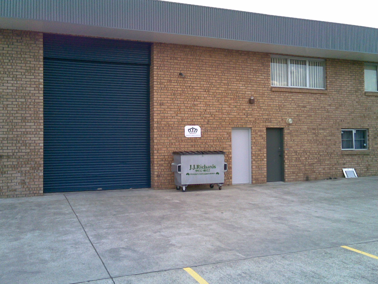 Industrial property for lease in seven hills 3