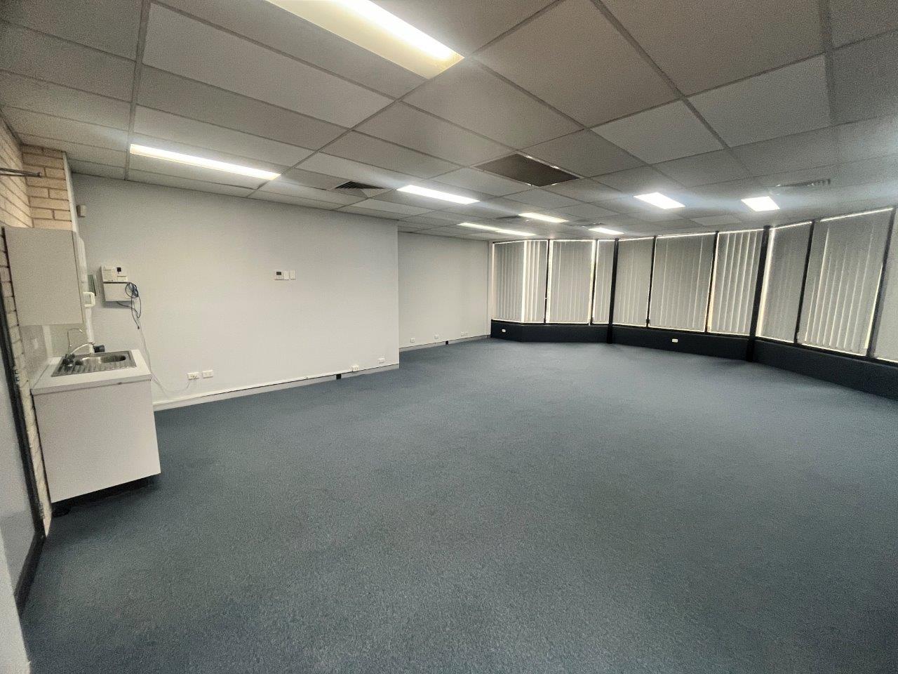 Commercial property for lease in arndell park 1