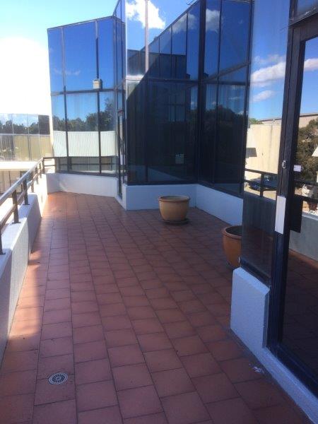 Commercial property for lease in arndell park 3