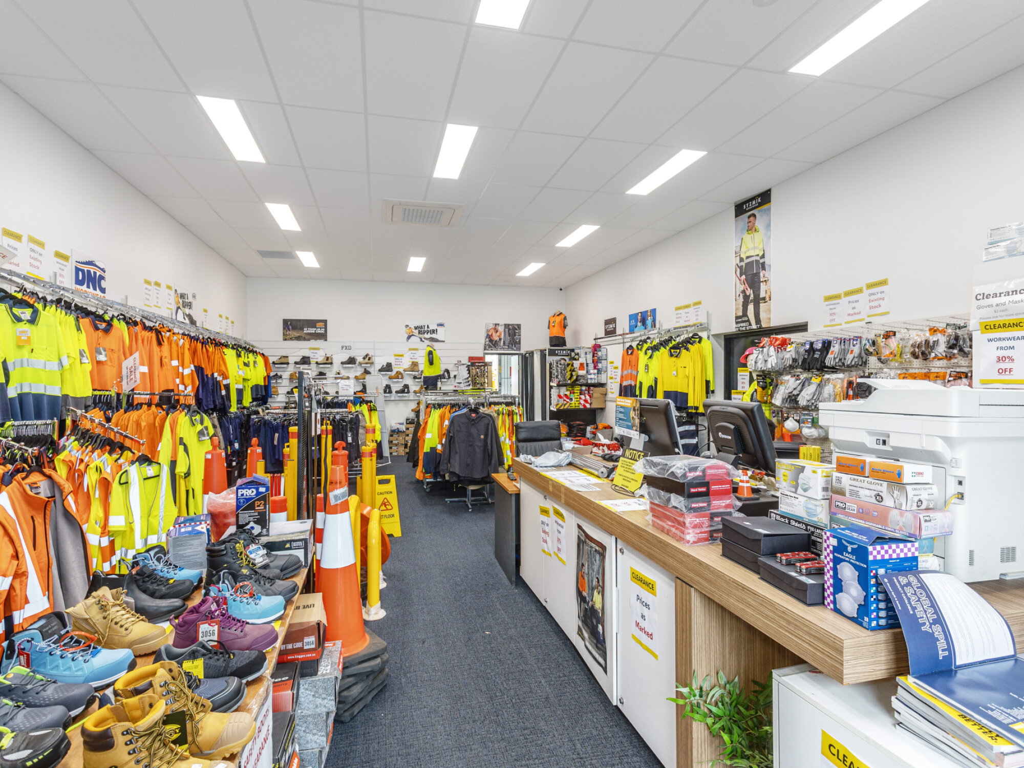 Industrial property for lease in seven hills 2