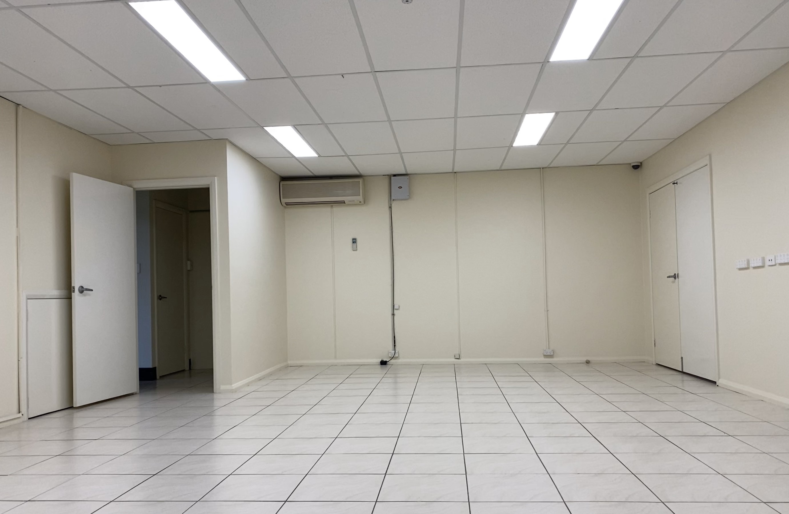 Industrial property for lease in silverwater 6
