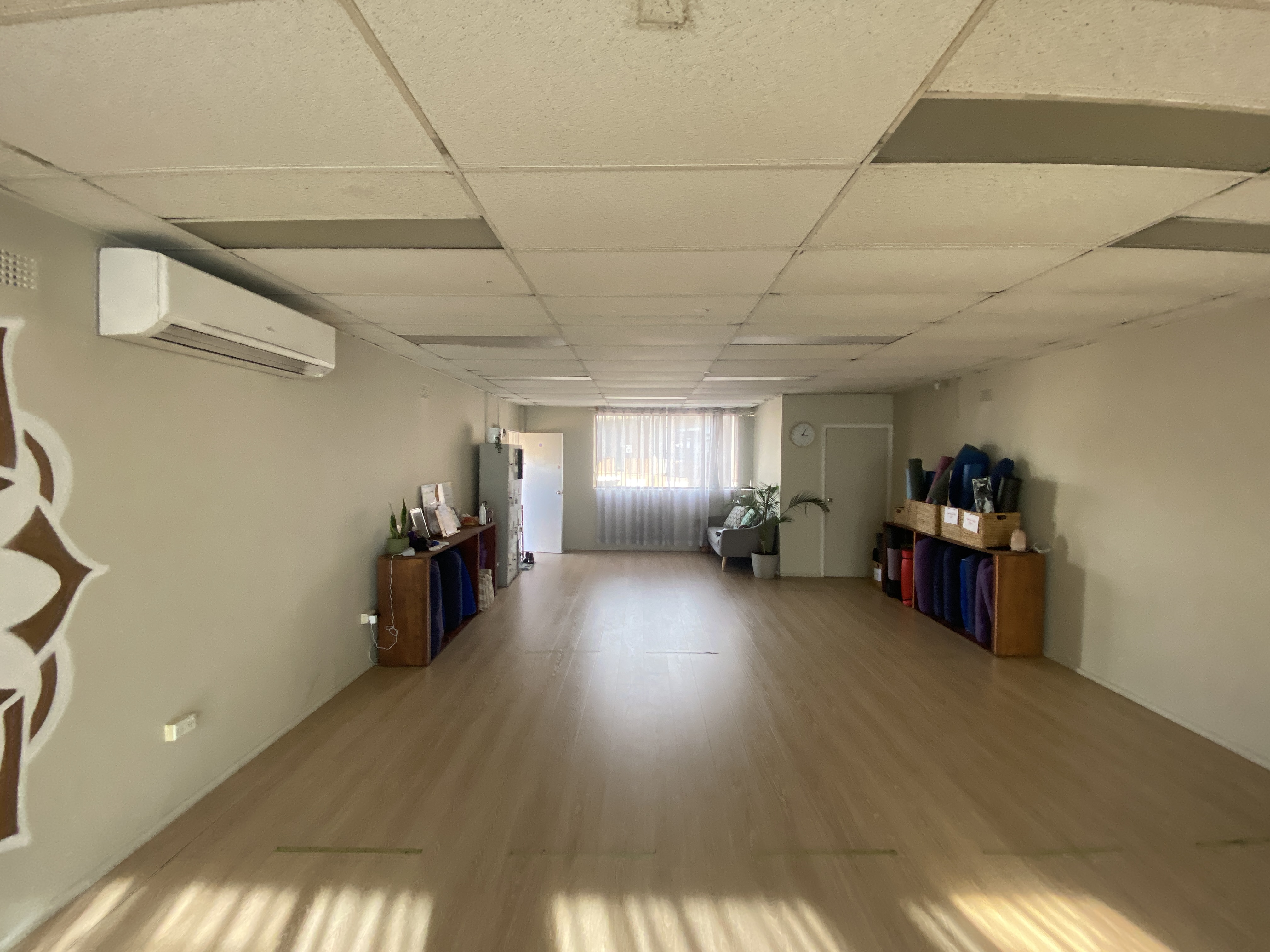 Commercial property for lease in seven hills 2