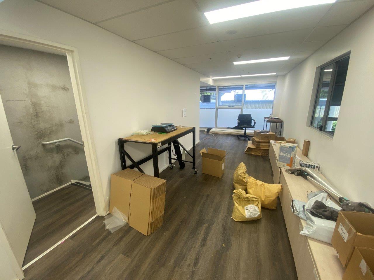 Industrial property for lease in north rocks 7