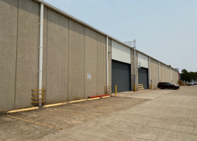 Industrial property for lease in regents park 1