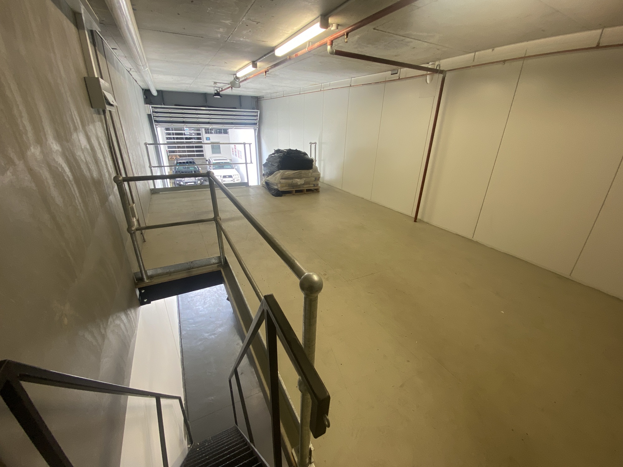 Industrial property for lease in north rocks 3