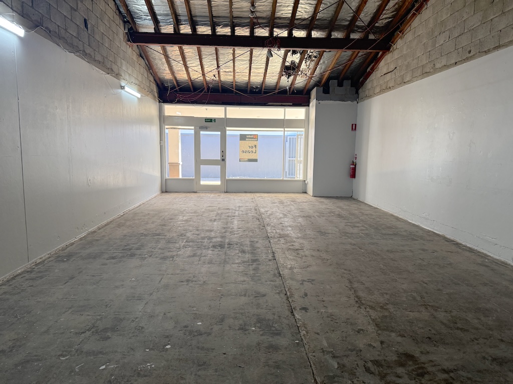 Retail property for lease in bradbury 1