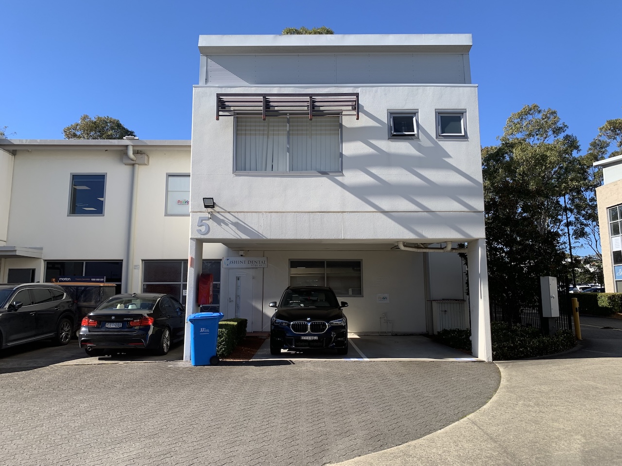 Commercial property for lease in newington 4