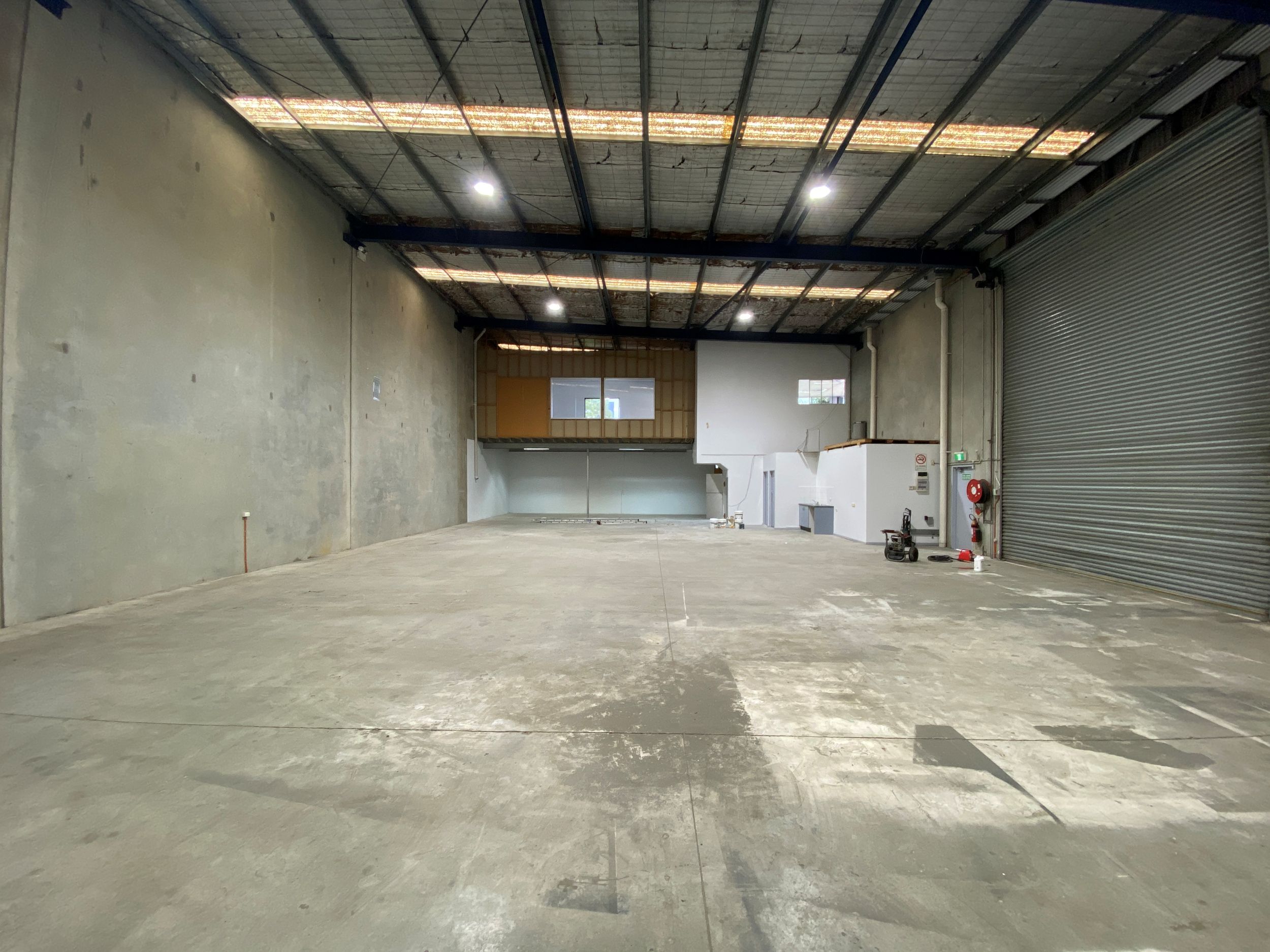 Industrial property for lease in silverwater 2