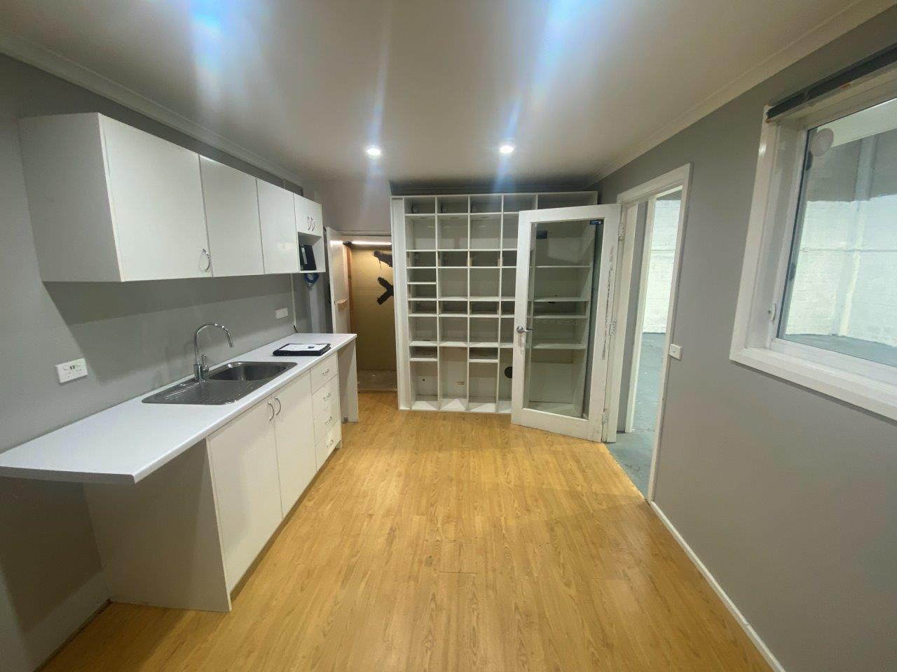 Industrial property for lease in north rocks 4