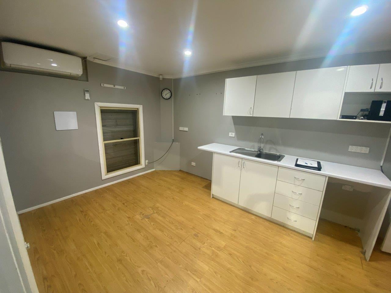 Industrial property for lease in north rocks 5