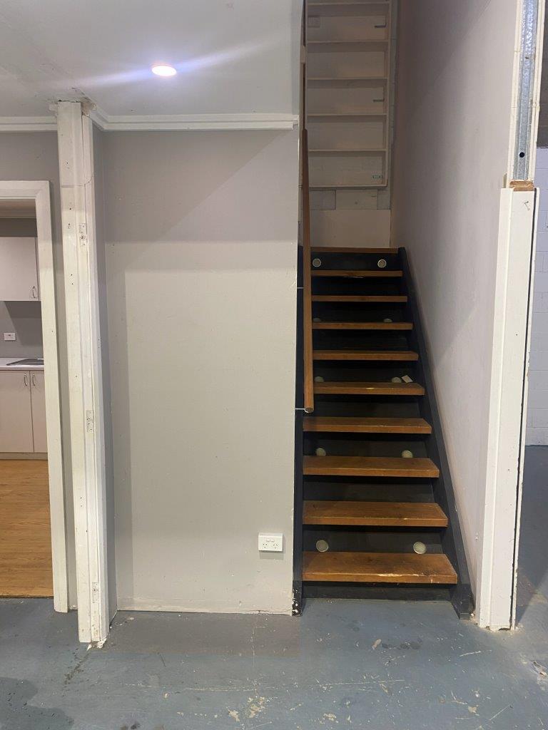 Industrial property for lease in north rocks 7