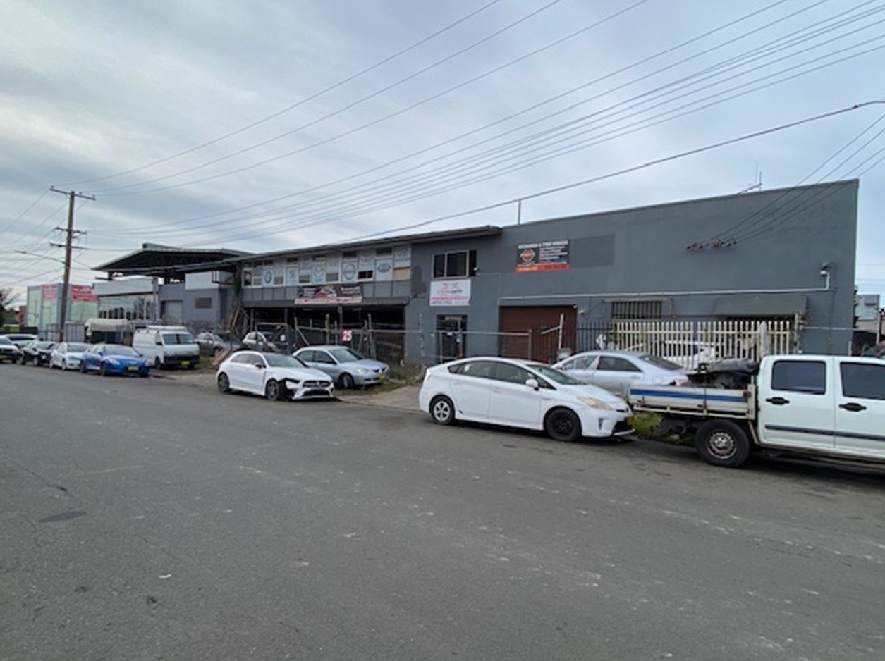 Industrial property for lease in greenacre 4