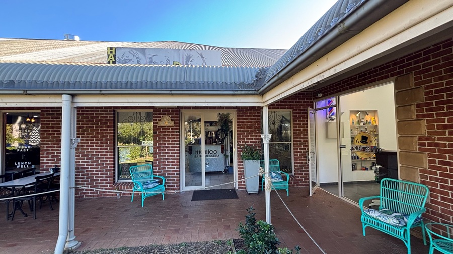 Retail property for lease in abbotsbury 0