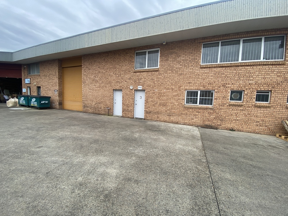 Industrial property for lease in seven hills 1