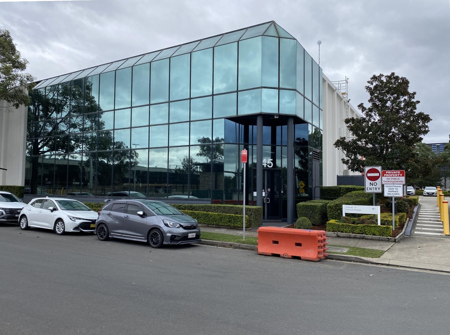 Industrial property for lease in silverwater 0