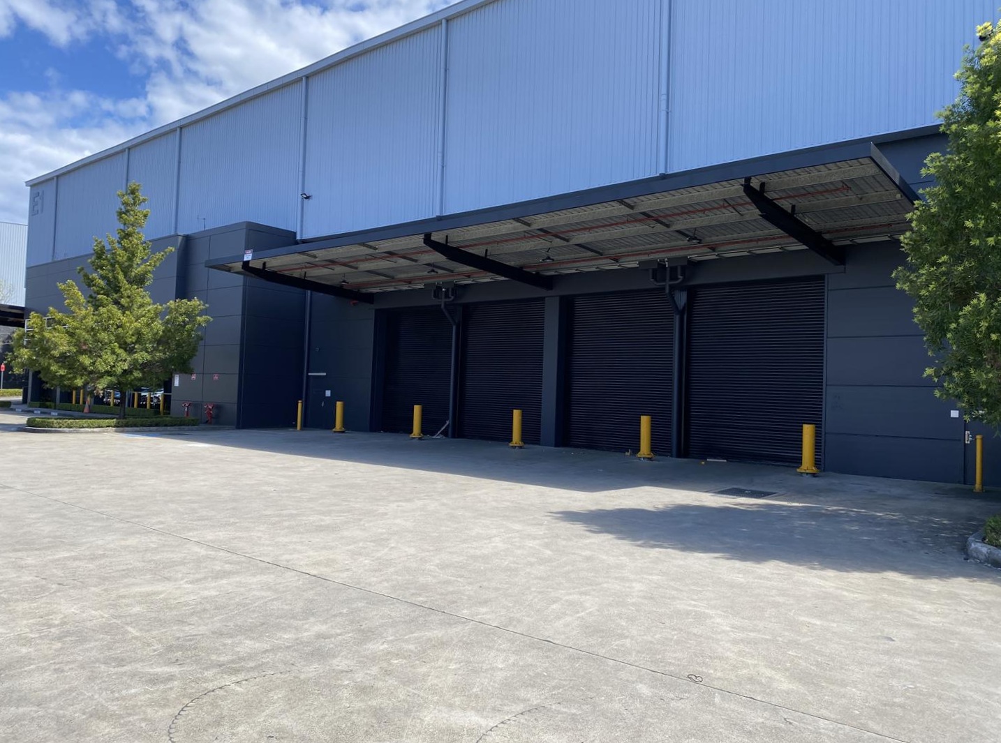 Industrial property for lease in homebush 0