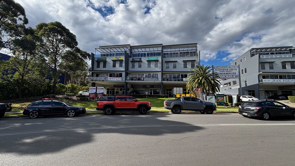 Industrial property for lease in castle hill 2